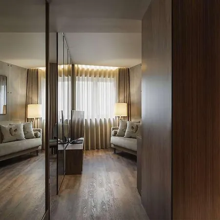 Fontinha Porto, Trademark Collection By Wyndham Alpendurada e Matos