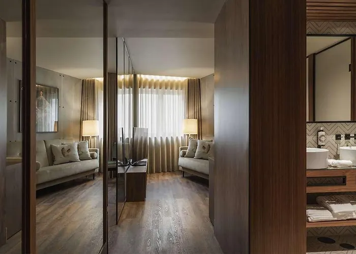 Fontinha Porto, Trademark Collection By Wyndham Alpendurada e Matos